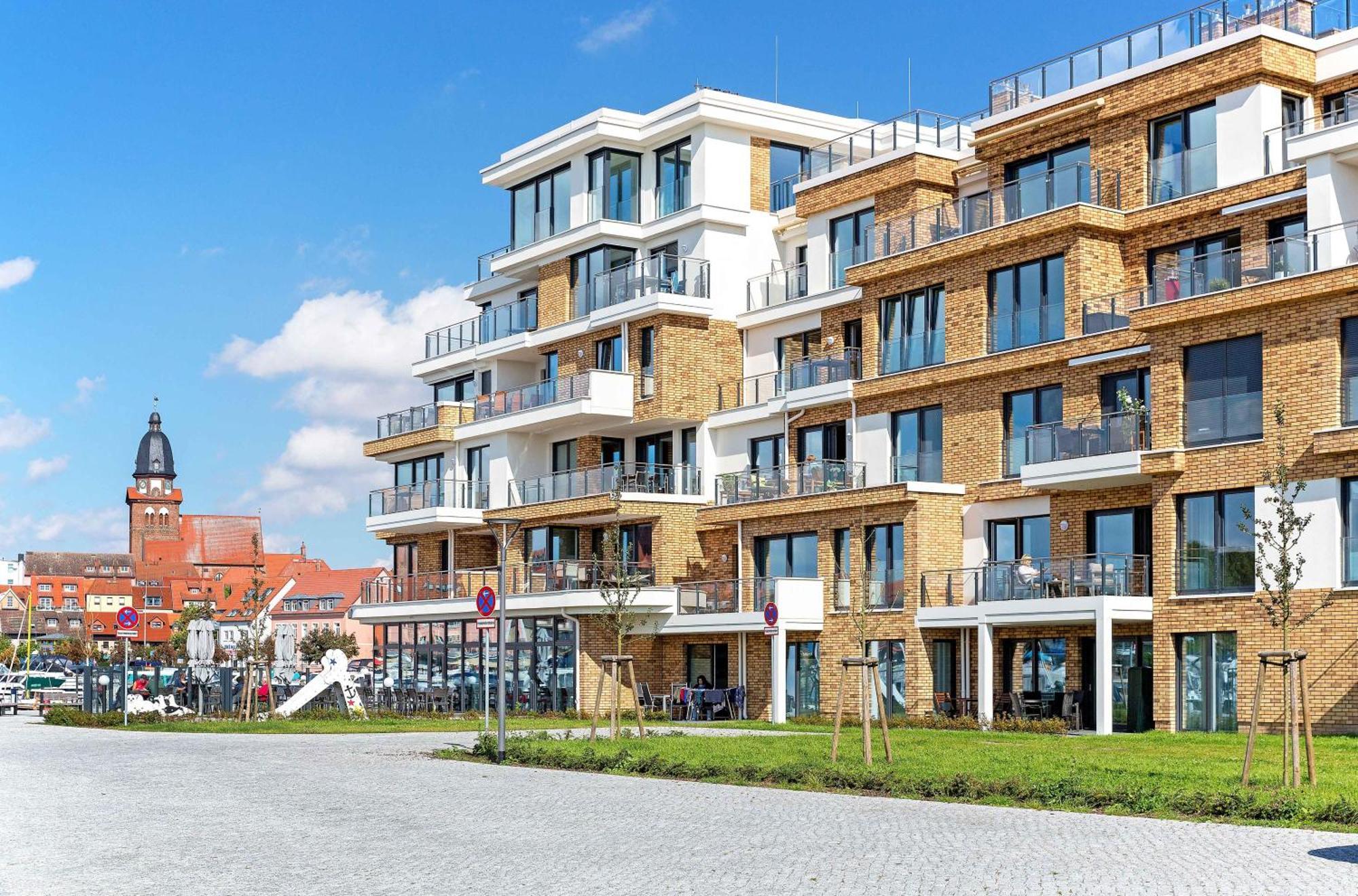 Atlantica - Apartment In Der Hafenresidenz Mit Wellness & Mueritzblick Waren  Esterno foto